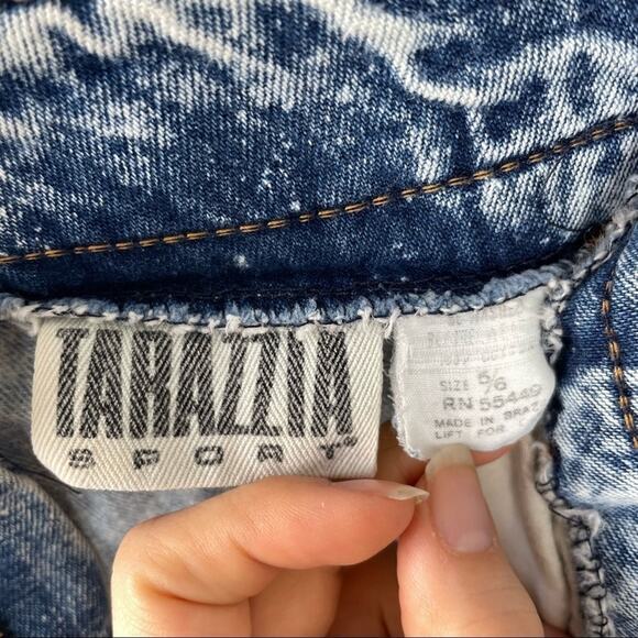 TARAZZIA SPORT Vintage Grunge High Waisted Pleated Acid Washed Denim Jean Shorts - Picture 7 of 9